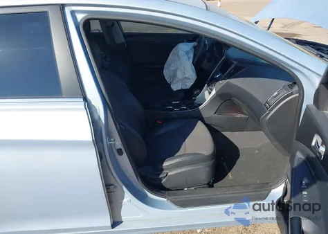 2013 Hyundai Sonata Se z USA, uszkodzony, nr VIN 5NPEC4AC5DH796881